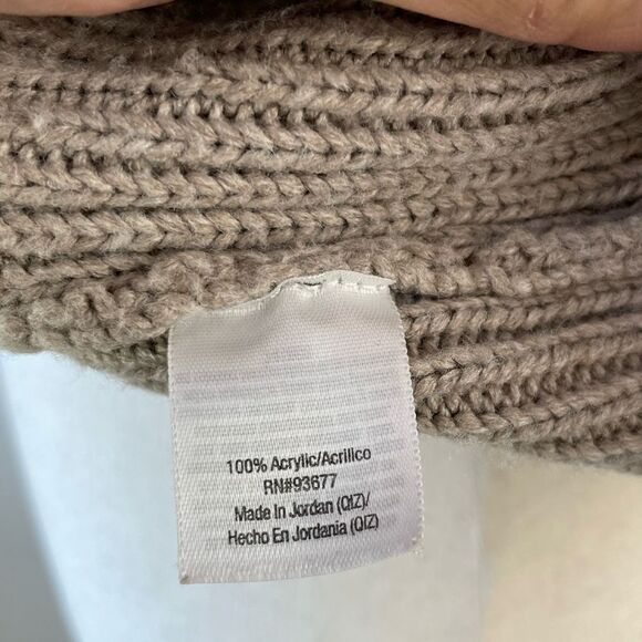 A.N.A. Sweater Top Size M - Picture 7 of 7